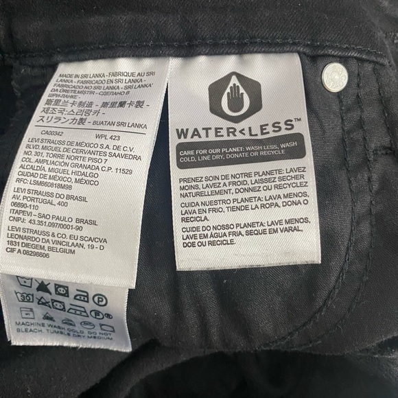 Black Levi Jeans - Picture 5 of 7